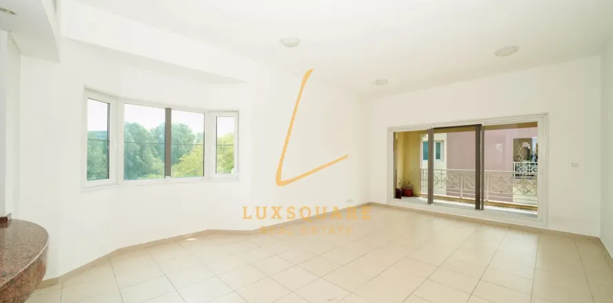 Apartment in Green Community West, Green Community, Dubai 2 bedrooms, 144 sq.m. № 69194