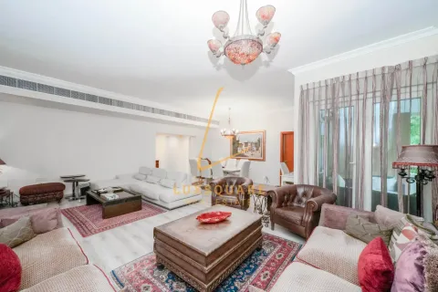 Apartment in Green Community, Dubai 3 bedrooms, 244 sq.m. № 69203 - photo 2