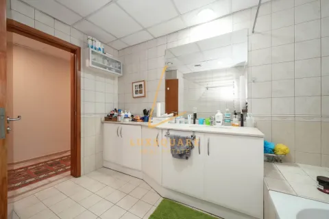 Apartment in Green Community, Dubai 3 bedrooms, 244 sq.m. № 69203 - photo 20