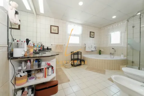 Apartment in Green Community, Dubai 3 bedrooms, 237 sq.m. № 69264 - photo 19