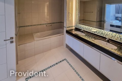 Apartamento en DAMAC HEIGHTS en Dubai Marina, Dubai, 2 dormitorios, 132.3 m², № 30486 - foto 18