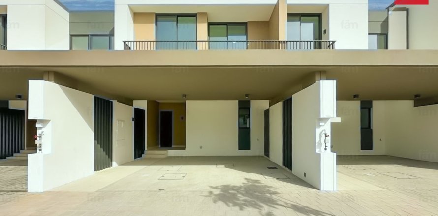 Townhouse in Dubai 3 bedrooms, 145.4 sq.m. № 94577