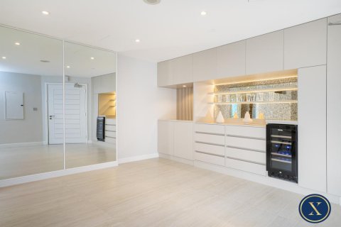 Apartment in Dubai Marina, Dubai 3 bedrooms, 191 sq.m. № 45342 - photo 7