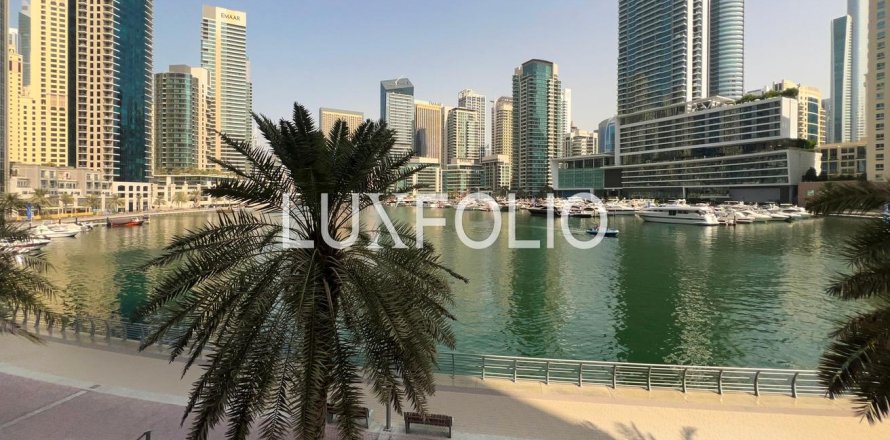 Apartment in Dubai Marina, Dubai 4 bedrooms, 367 sq.m. № 45343