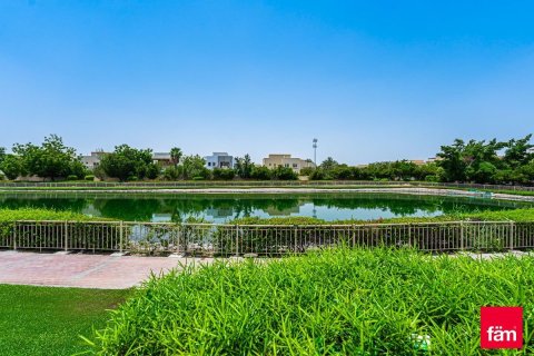 Villa en Dubai, 3 dormitorios, 255.3 m², № 113215 - foto 10