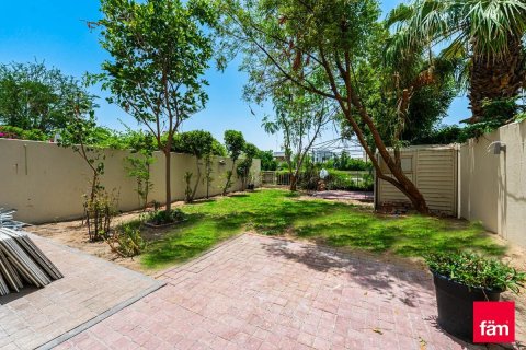 Villa en Dubai, 3 dormitorios, 255.3 m², № 113215 - foto 12