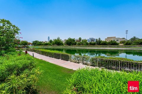 Villa en Dubai, 3 dormitorios, 255.3 m², № 113215 - foto 19