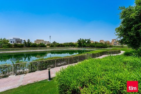 Villa en Dubai, 3 dormitorios, 255.3 m², № 113215 - foto 3