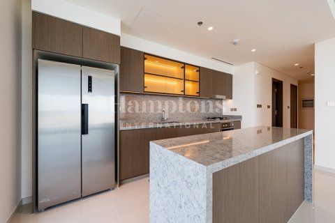 Apartment in Dubai Harbour, Dubai 2 bedrooms, 146.45972144 sq.m. № 63610 - photo 3