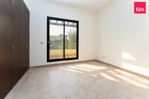 Adosado en Dubai, 4 dormitorios, 309.4 m², № 110801 - foto 8