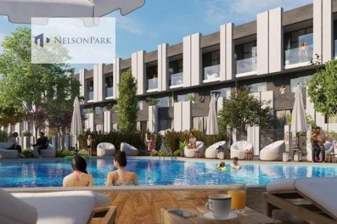 Купить таунхаус в Dubai Land, Дубай: 2 спальни, 56.6м², № 8633 - фото 1