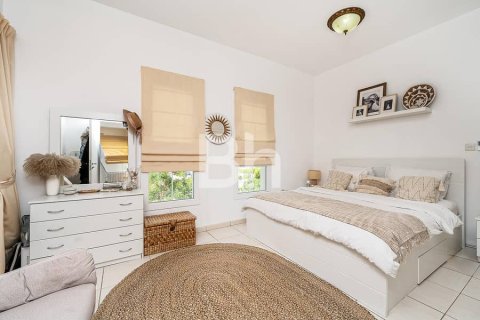 Villa à The Springs, Dubai, 2 chambres, 188 m², № 58607 - photo 5