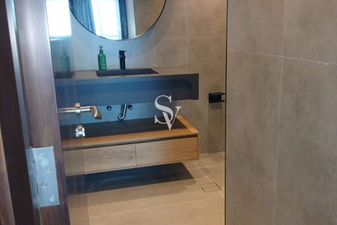 Снять в аренду квартиру в Churchill Towers, Бизнес-Бэй, Дубай: 2 спальни, 118м², № 115590 - фото 17