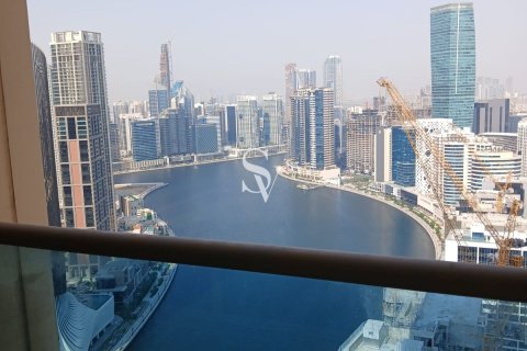 Снять в аренду квартиру в Churchill Towers, Бизнес-Бэй, Дубай: 2 спальни, 118м², № 115590 - фото 9