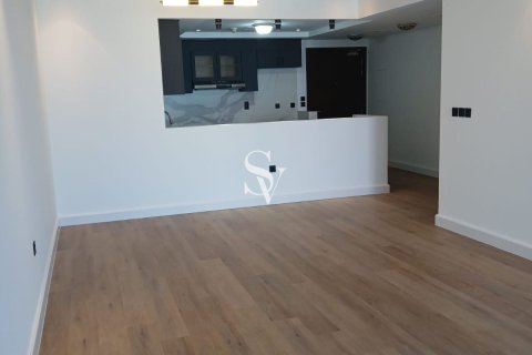 Снять в аренду квартиру в Churchill Towers, Бизнес-Бэй, Дубай: 2 спальни, 118м², № 115590 - фото 8