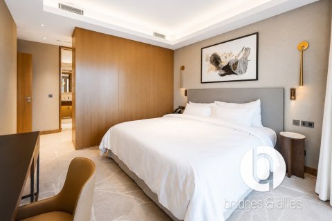 Apartment in Downtown Dubai (Downtown Burj Dubai), Dubai 3 bedrooms, 156 sq.m. № 137422 - photo 15