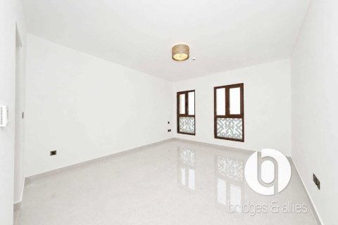 Appartement à Palm Jumeirah, Dubai, 2 chambres, 176 m², № 137431 - photo 5
