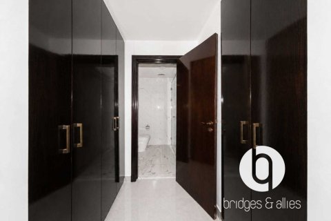 Appartement à Palm Jumeirah, Dubai, 2 chambres, 176 m², № 137431 - photo 12