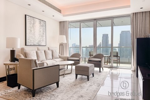 Apartamento en Downtown Dubai (Downtown Burj Dubai), Dubai, 1 dormitorio, 90 m², № 137425 - foto 2