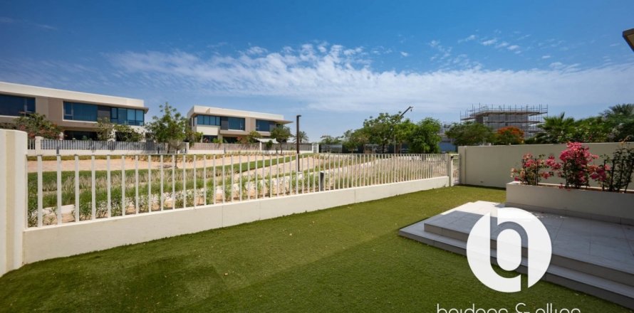 Villa in Dubai Hills Estate, Dubai 5 bedrooms, 254 sq.m. № 137424