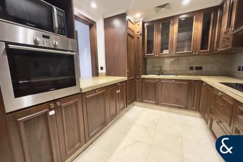 Снять в аренду квартиру в Old Town, Дубай: 2 спальни, 130м², № 91528 - фото 6