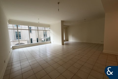 Apartamento en Emaar 6 Towers, Dubai Marina, Dubai, 3 dormitorios, 216 m², № 91530