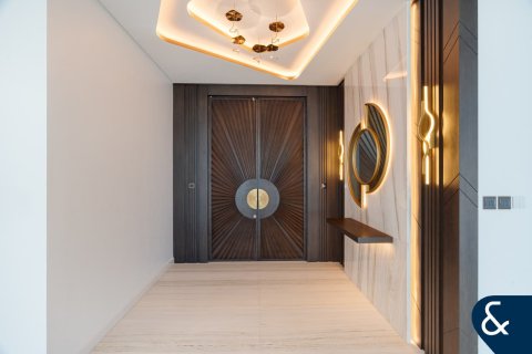 Apartamento en Jumeirah Lake Towers, Dubai, 4 dormitorios, 542 m², № 78756 - foto 4