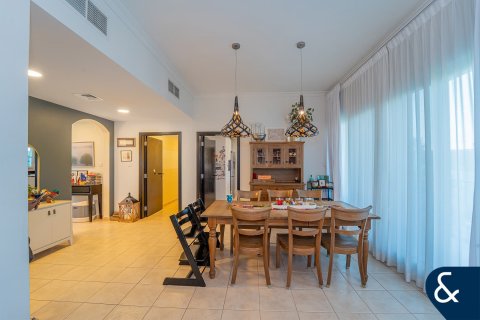 Apartamento en Green Community, Dubai, 2 dormitorios, 179 m², № 78752 - foto 8