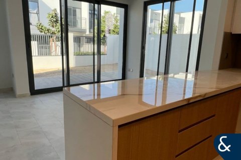 Купить виллу в Villanova, Dubai Land, Дубай: 4 спальни, 216м², № 78759 - фото 4