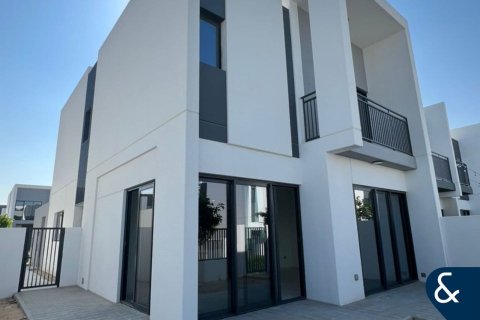 Купить виллу в Villanova, Dubai Land, Дубай: 4 спальни, 216м², № 78759 - фото 1