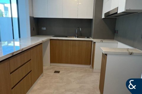 Купить виллу в Villanova, Dubai Land, Дубай: 4 спальни, 216м², № 78759 - фото 3