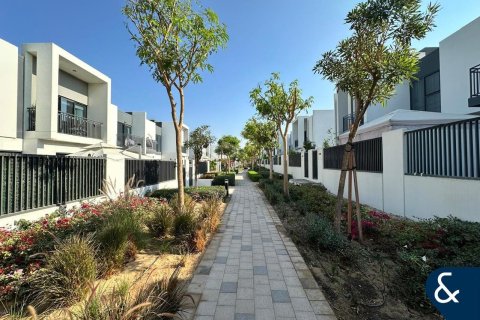 Купить виллу в Villanova, Dubai Land, Дубай: 4 спальни, 216м², № 78759 - фото 13