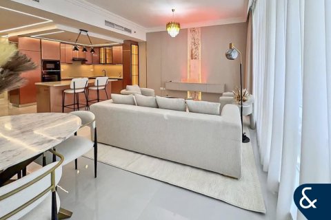 Apartamento en MAG 218, Dubai Marina, Dubai, 2 dormitorios, 165 m², № 78751 - foto 1