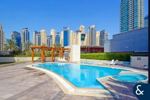 Apartment in Dubai Marina, Dubai 2 bedrooms, 109 sq.m. № 74563 - photo 17