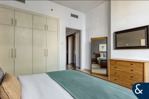 Apartment in Dubai Marina, Dubai 2 bedrooms, 109 sq.m. № 74563 - photo 16