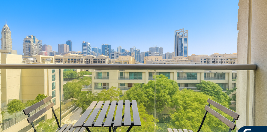 Appartement à The Fairways, The Views, Dubai, 1 chambre, 68 m², № 74557