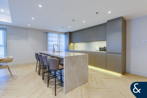 Купить квартиру в Princess Tower, Дубай Марина, Дубай: 3 спальни, 187м², № 74559 - фото 2