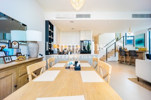 Adosado en Golf Grove, Dubai Hills Estate, Dubai, 3 dormitorios, 295.93971941 m², № 123231 - foto 28