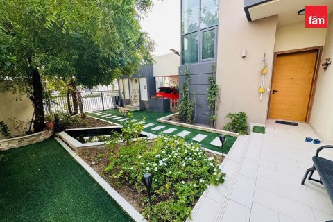 Townhouse in Dubai Hills Estate, Dubai 4 bedrooms, 308.2 sq.m. № 118369 - photo 6