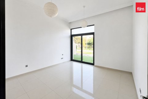 Villa in Dubai 5 bedrooms, 421.6 sq.m. № 118372 - photo 9