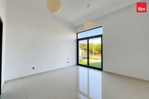 Villa in Dubai 5 bedrooms, 421.6 sq.m. № 118372 - photo 16