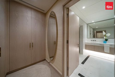 Снять в аренду квартиру в Пальме Джумейре, Дубай: 1 спальня, 99.9м², № 135199 - фото 11