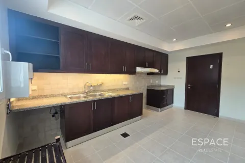 Снять в аренду таунхаус в Арабиан Ранчес, Дубай: 3 спальни, 234м², № 71310 - фото 7