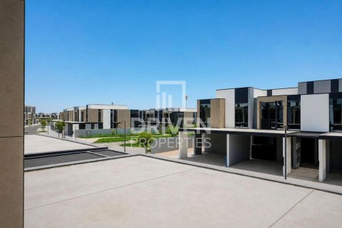 Adosado en Mudon, Dubai, 4 dormitorios, 263.57 m², № 134205 - foto 2