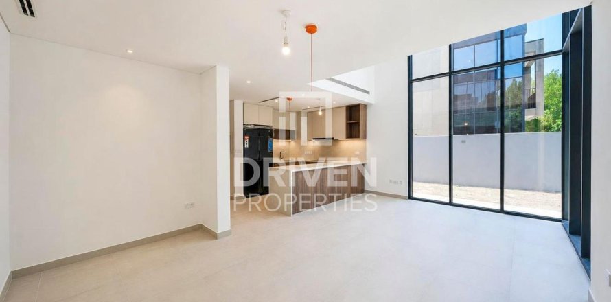 Adosado en Mudon, Dubai, 4 dormitorios, 263.57 m², № 134205