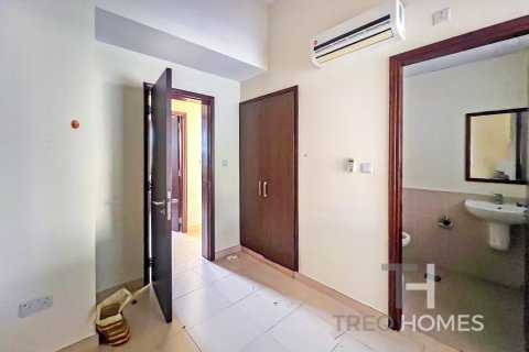 Villa in Reem, Dubai 3 bedrooms, 200 sq.m. № 13438 - photo 10