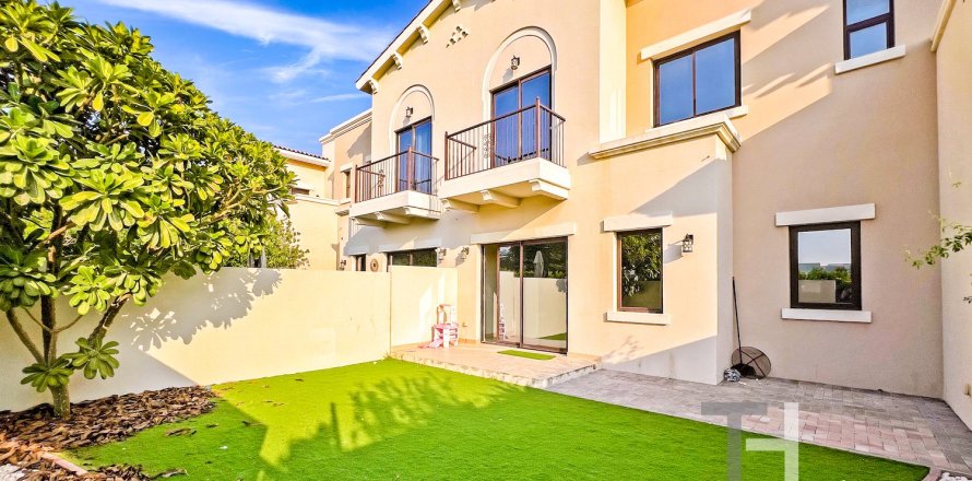Villa in Reem, Dubai 3 bedrooms, 200 sq.m. № 13438