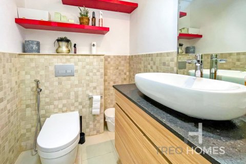 Купить квартиру в Джумейра Гольф Эстейтс, Дубай: 3 спальни, 166м², № 13437 - фото 13