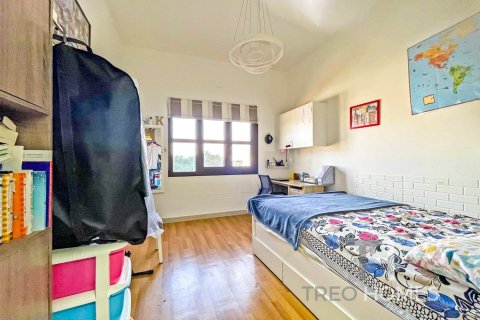 Купить квартиру в Джумейра Гольф Эстейтс, Дубай: 3 спальни, 166м², № 13437 - фото 12