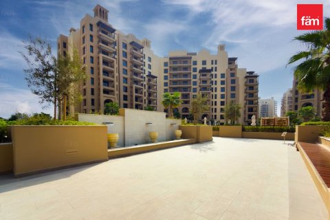 Apartment in Umm Suqeim, Dubai 1 bedroom, 68 sq.m. № 118449 - photo 7
